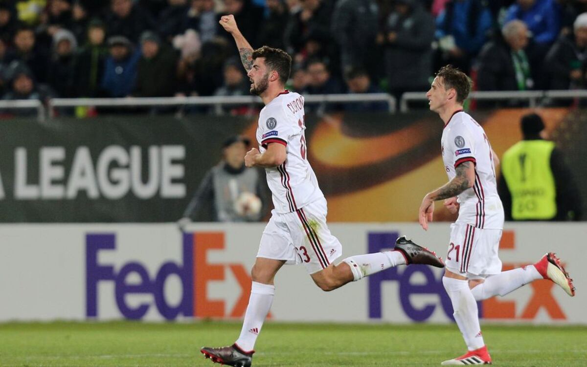 El 'nuevo' Milán golea en Europa y se acerca a los octavos de final