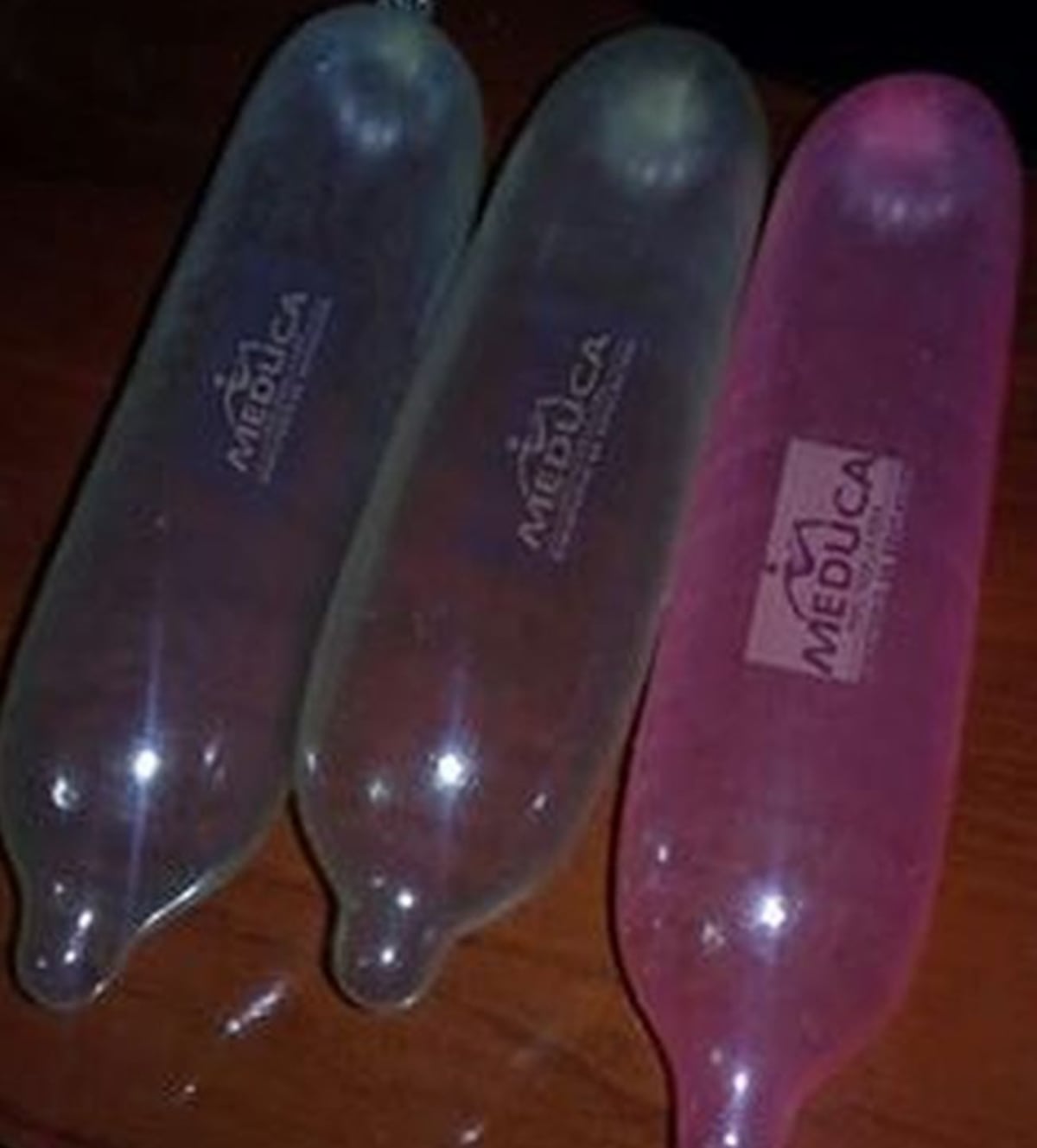 Condones con logo del Meduca crean revuelo, son un delito