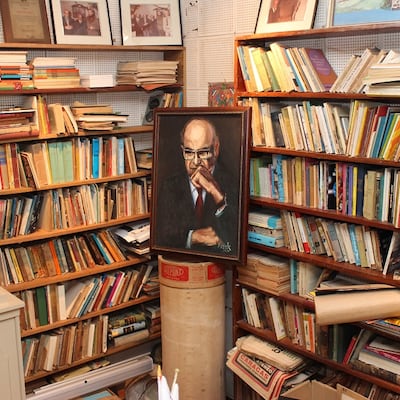 Lámina #28. Tu Patria, tu Historia: Rogelio Sinán: El escritor que abrió las ventanas de la imaginación panameña