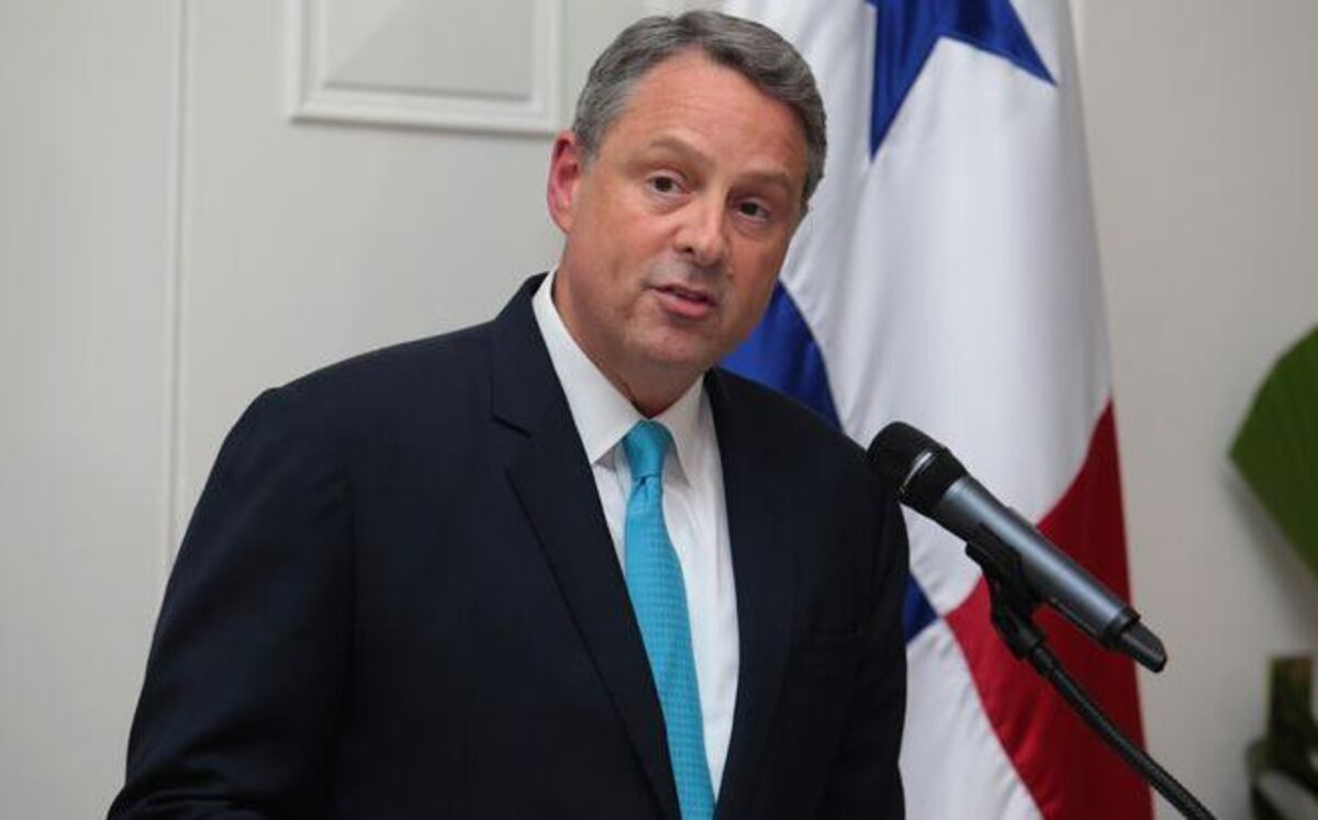 ¡ANUNCIA SU JUBILACIÓN! Embajador Feeley ejercerá funciones hasta el 9 de marzo 