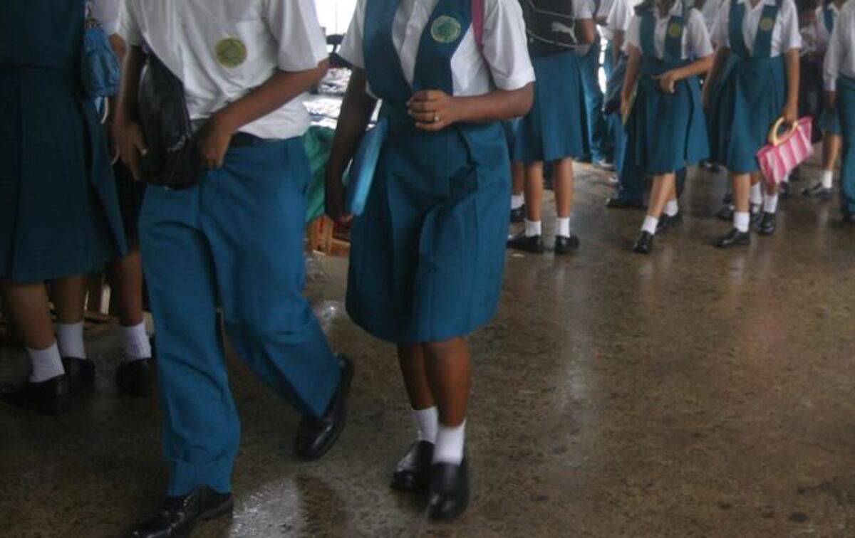 ¡AY, DIOS! Por baja matrícula en el Richard Newman harán ajustes de docentes