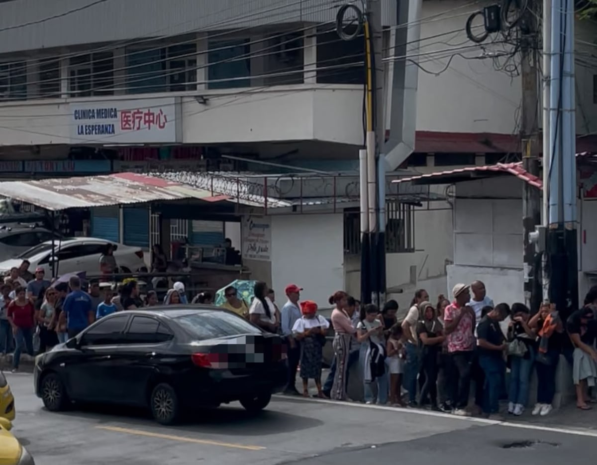 VIDEOS | ‘Mucha gente y poca atención’: Muelatón en el Policentro de San Isidro dejó una larga fila bajo el sol; algunos fueron atendidos y otros quedaron para septiembre