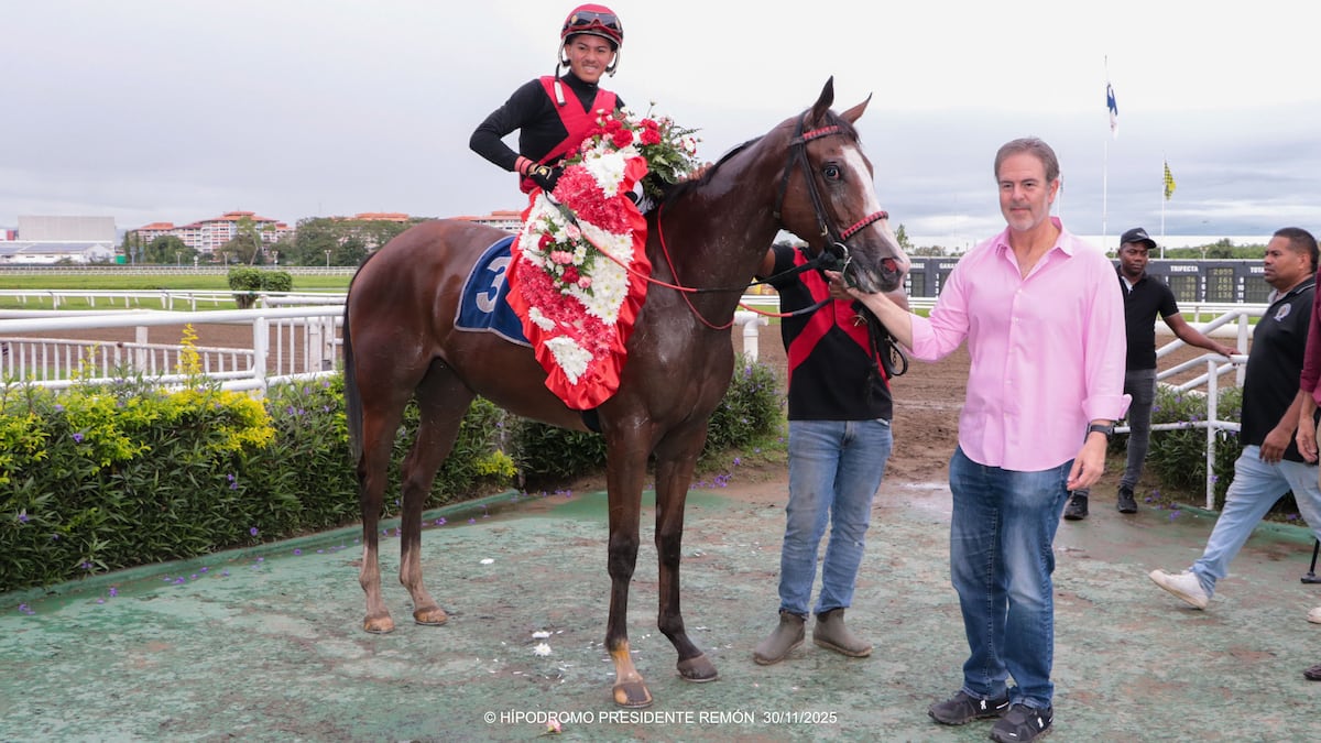 Así fue la carrera inolvidable del Clásico Benemérito Cuerpo de Bomberos, con el triunfo de Aradia