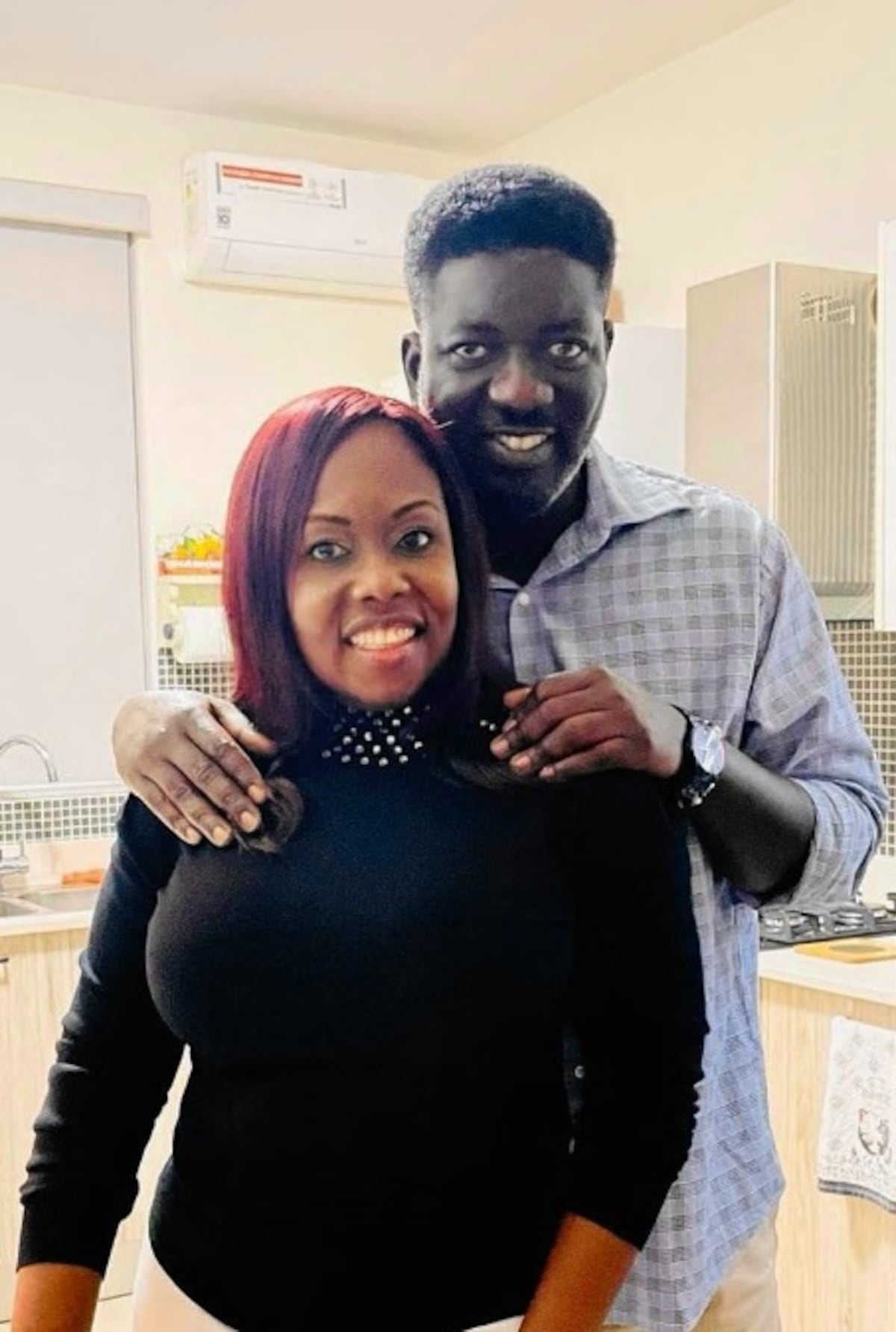 Viva el amor. El príncipe africano con el que se casará la vice de la Asamblea, Kayra Harding