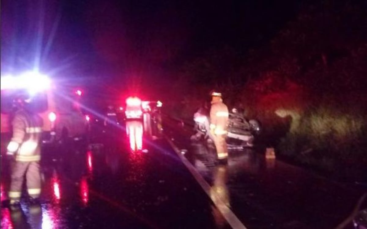 2 VÍCTIMAS FATALES. En vuelco en Las Lomas, David 