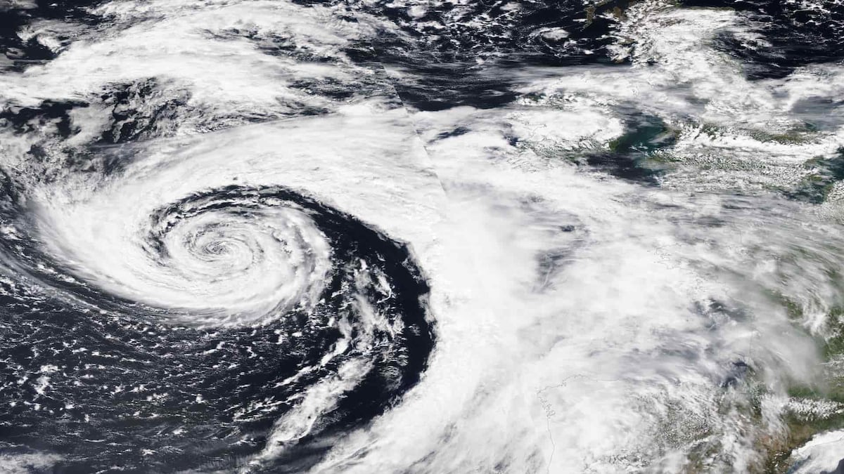 Un ‘ciclón bomba’ amenaza la costa oeste de Estados Unidos