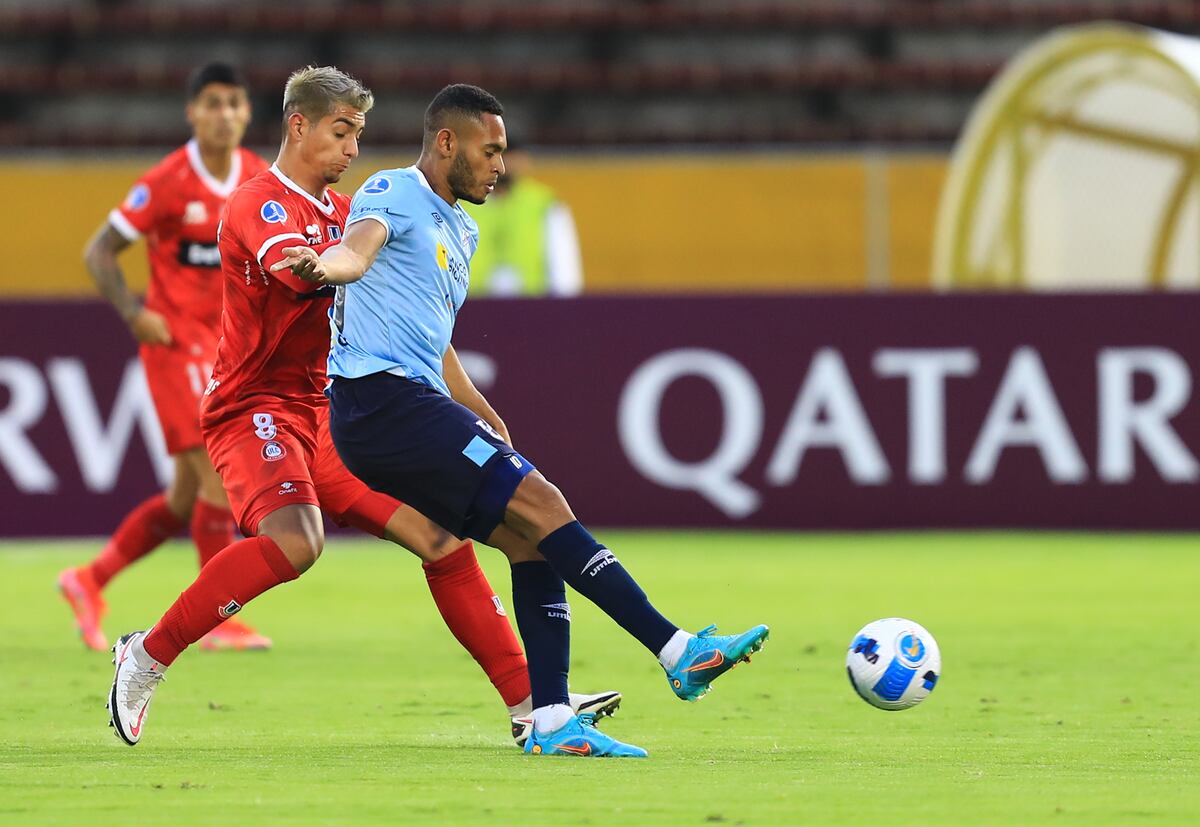 Ismael Díaz y la Católica empatan en debut de la Copa Sudamericana