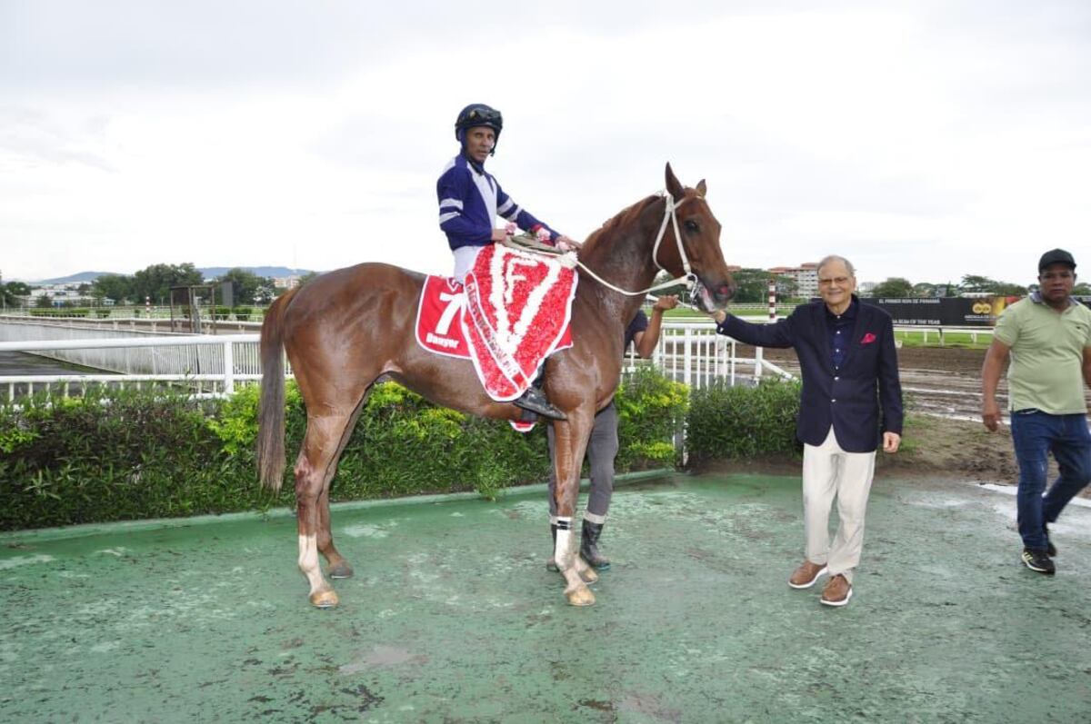 Final de infarto: ‘Danyer’ le roba la foto a ‘Sol Papá Carlos’