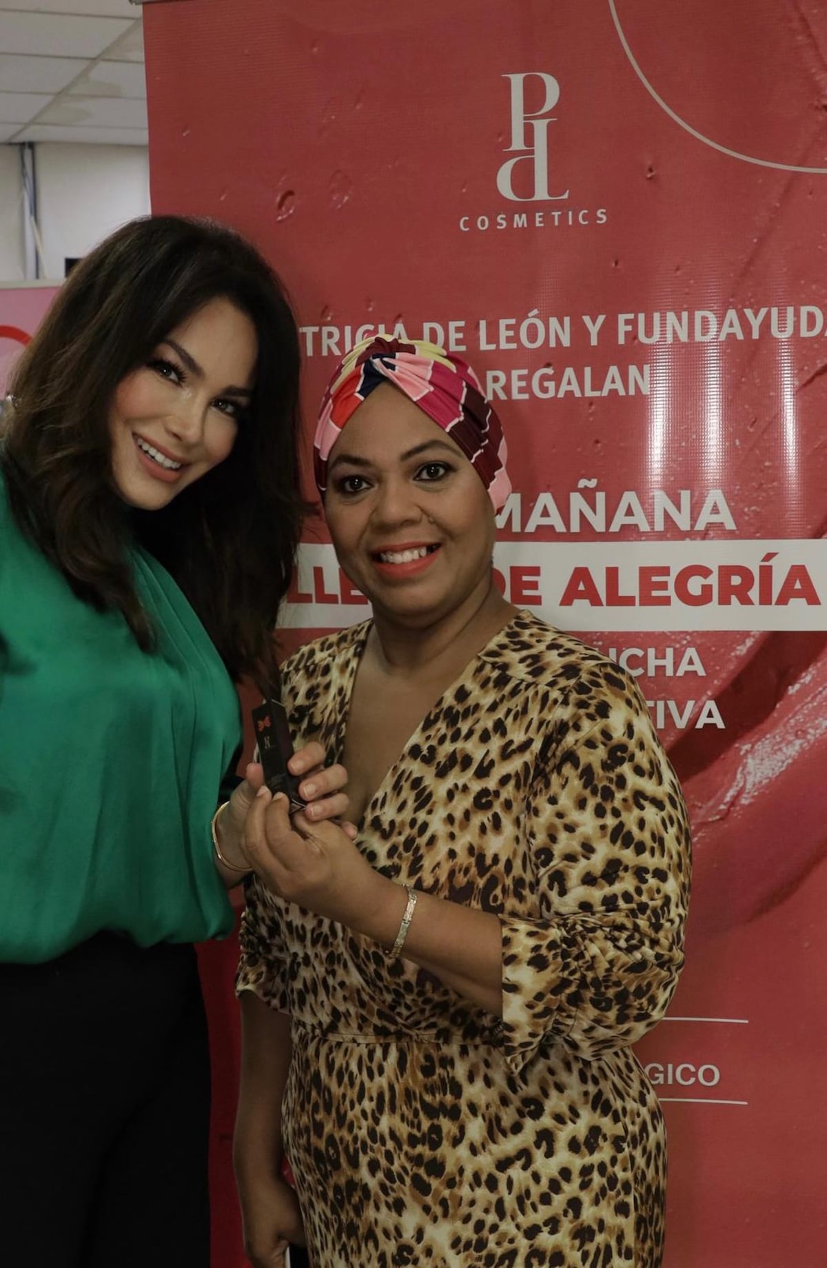 Actriz panameña Patricia De León se une a campaña de concientización contra el cáncer de mama