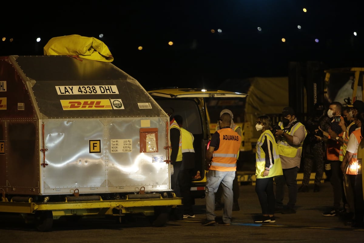 Viene otro lote de vacuna de la Pfizer