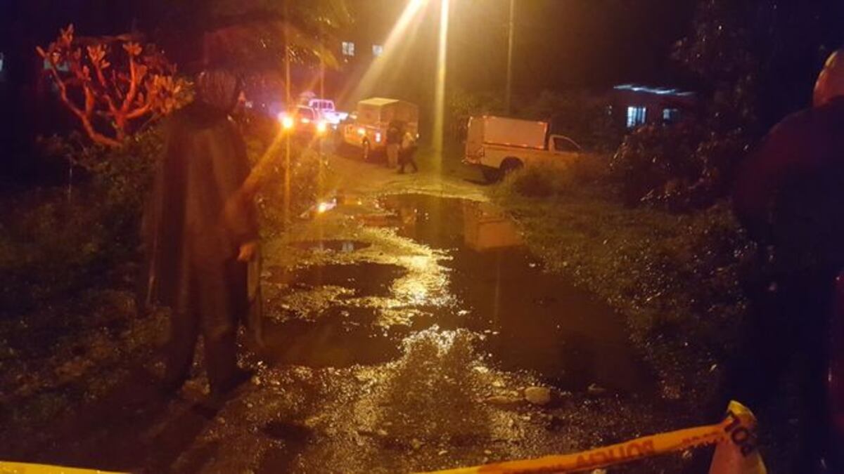 ¡NOCHE INFERNAL! 4 pillos roban minisúper en Chiriquí y uno muere en tiroteo 