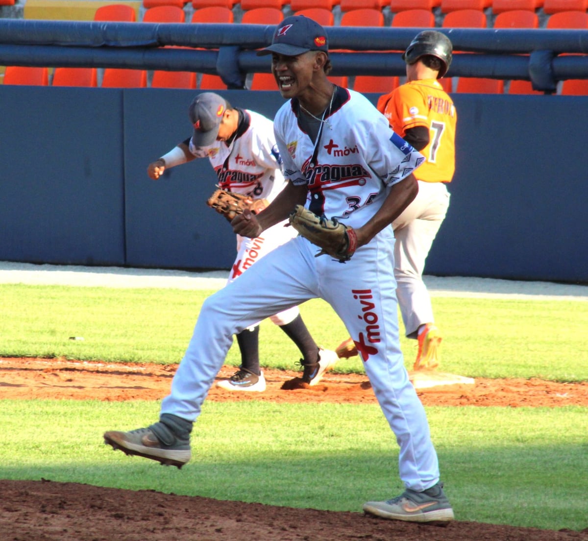 Veraguas blanquea a Occidente y se queda con el último cupo a la Ronda de 8