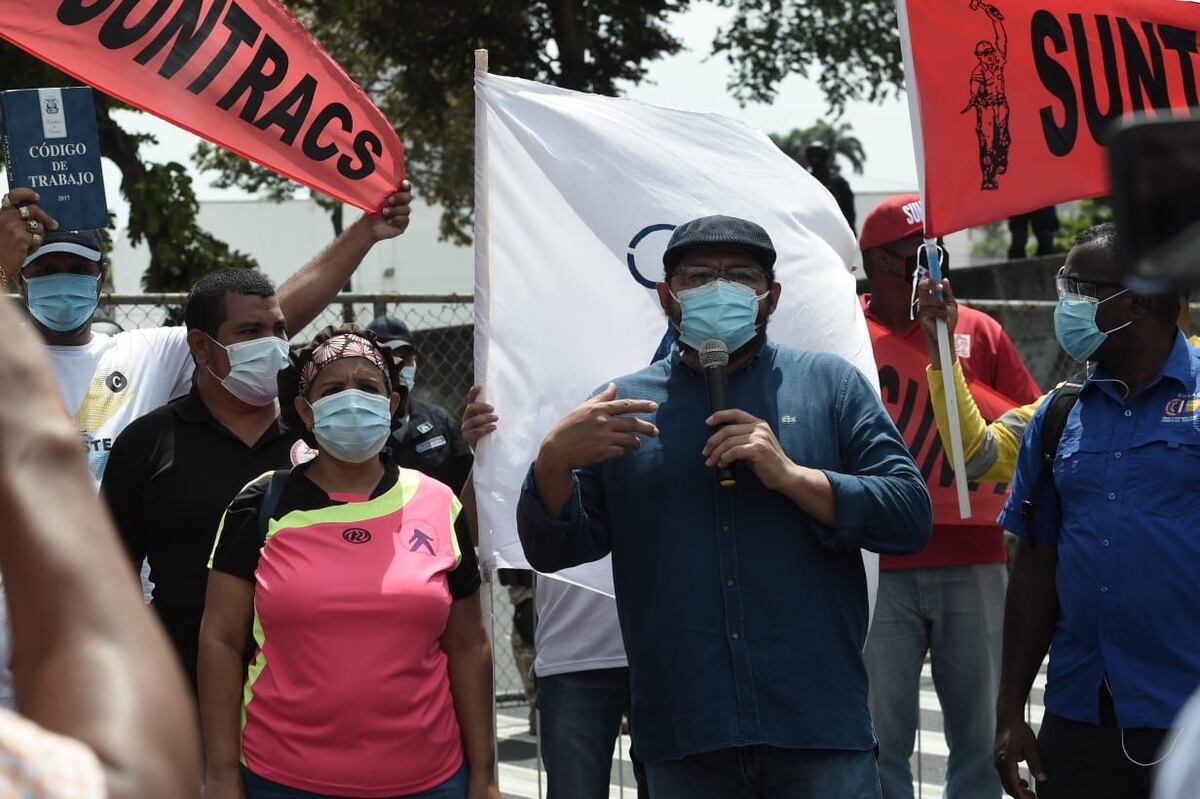 ‘Aquí quieren aprobar la ley a tambor batiente’. Video