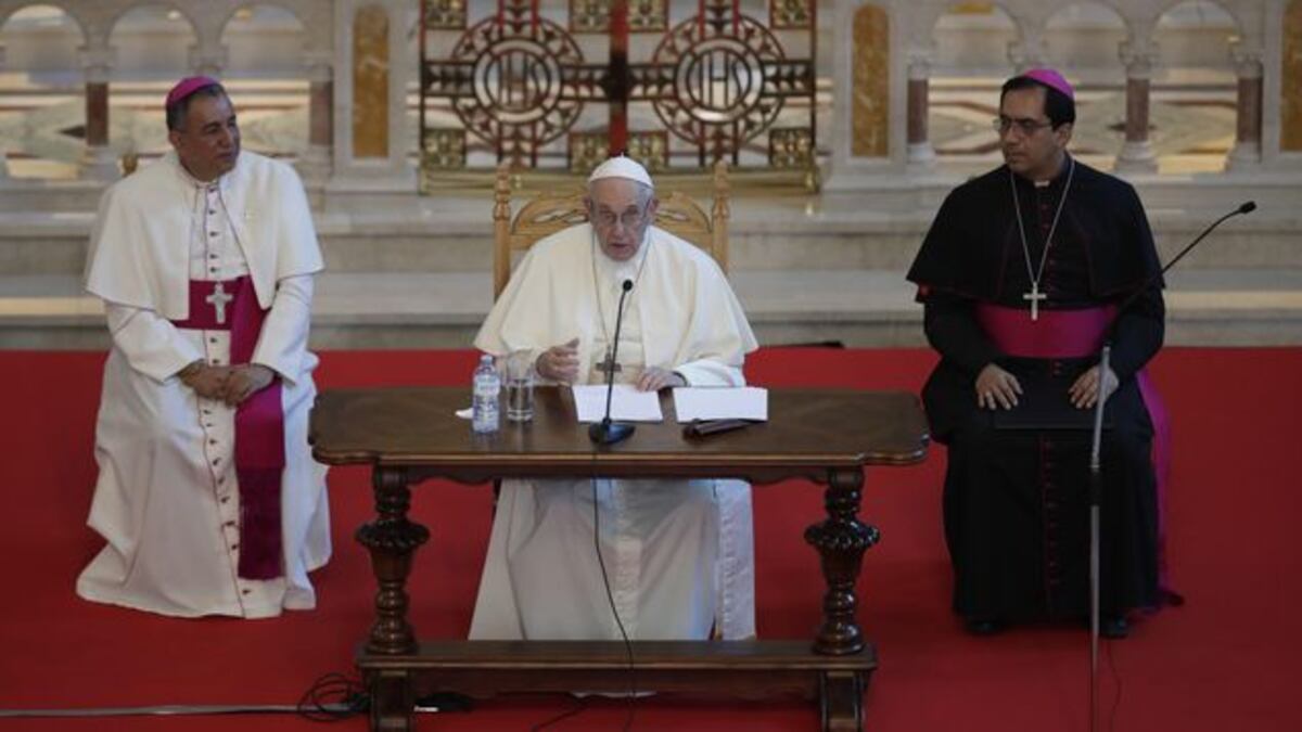 Papa Francisco denuncia que los femicidios son una plaga en Latinoamérica
