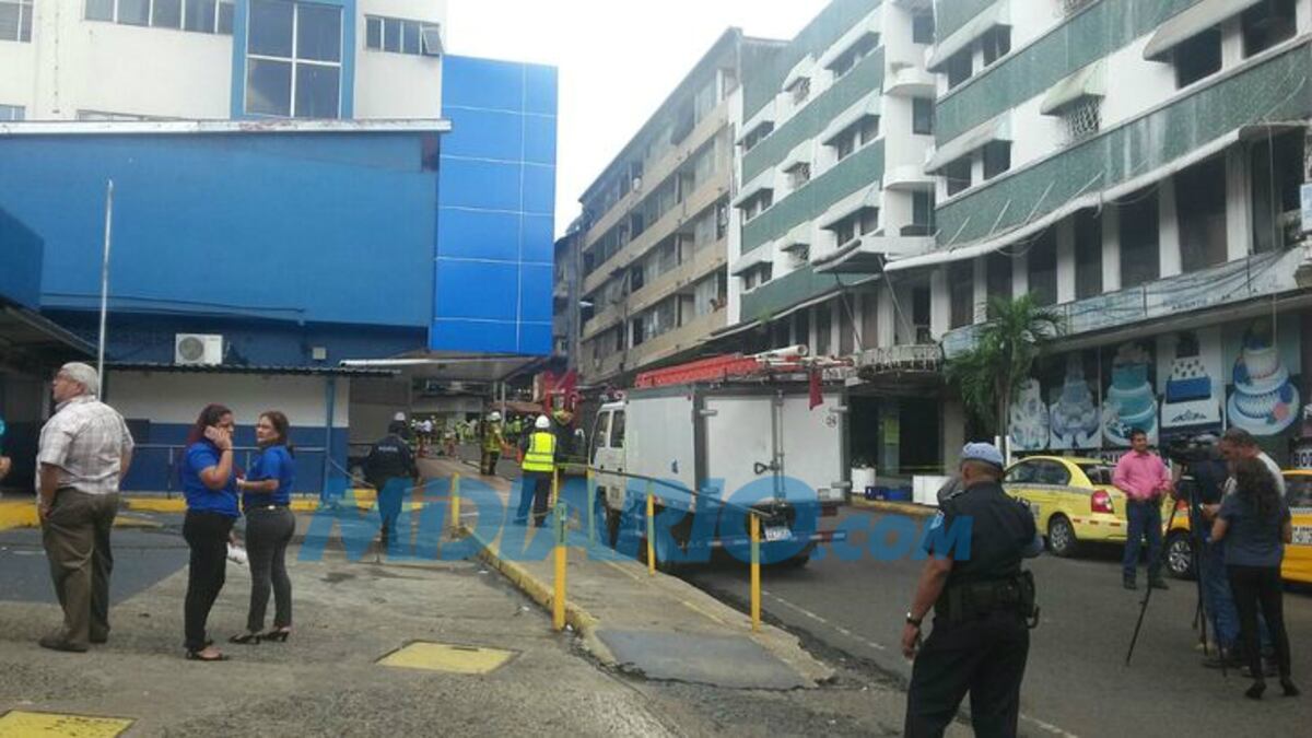 ¡EN ESTADO CRÍTICO! Señora de 59 años tras explosión subterránea en Santa Ana 