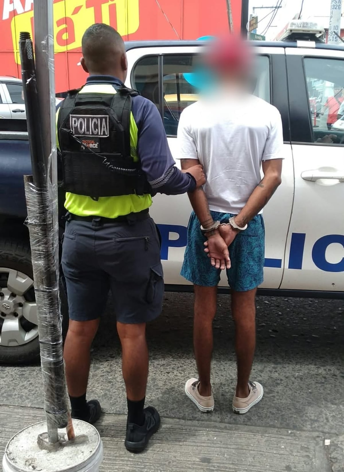¡Pa’ la chirola! Le cayó la Policía en La Chorrera y al revisar sus datos saltaron dos requerimientos por homicidio + Video