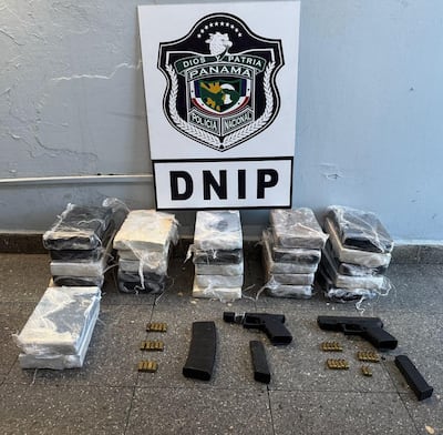 Caen con droga, armas y municiones en allanamiento en Pedregal