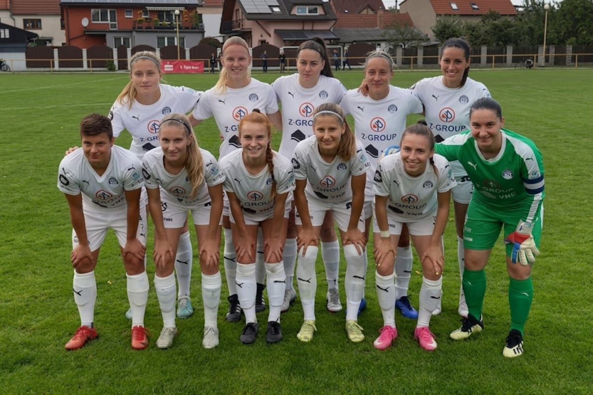 Fútbol femenino sacudido: UEFA expulsa a entrenador de por vida