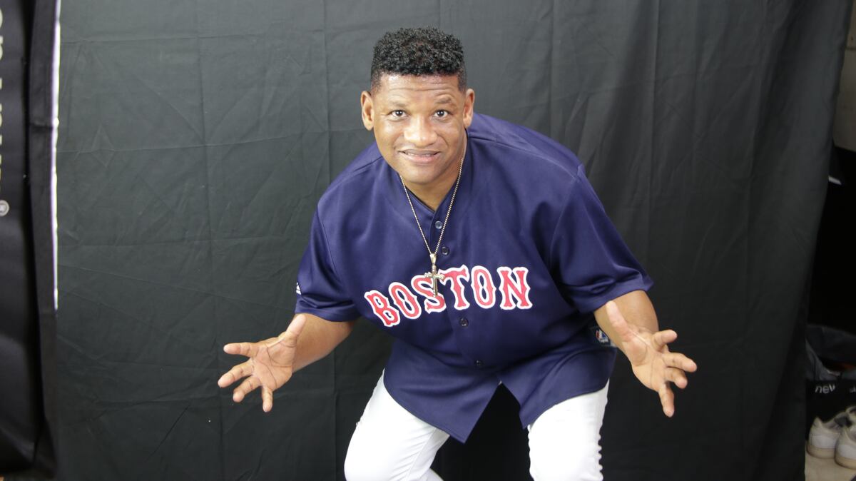 Con el flow de la Vieja Escuela. ‘El Poeta’ sigue vigente y trae dos estrenos para su público