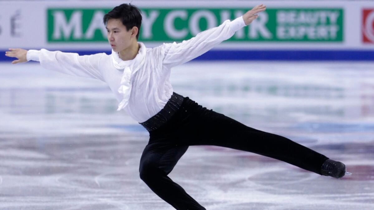Patinador olímpico ganador de medallas fue apuñalado y murió desangrado