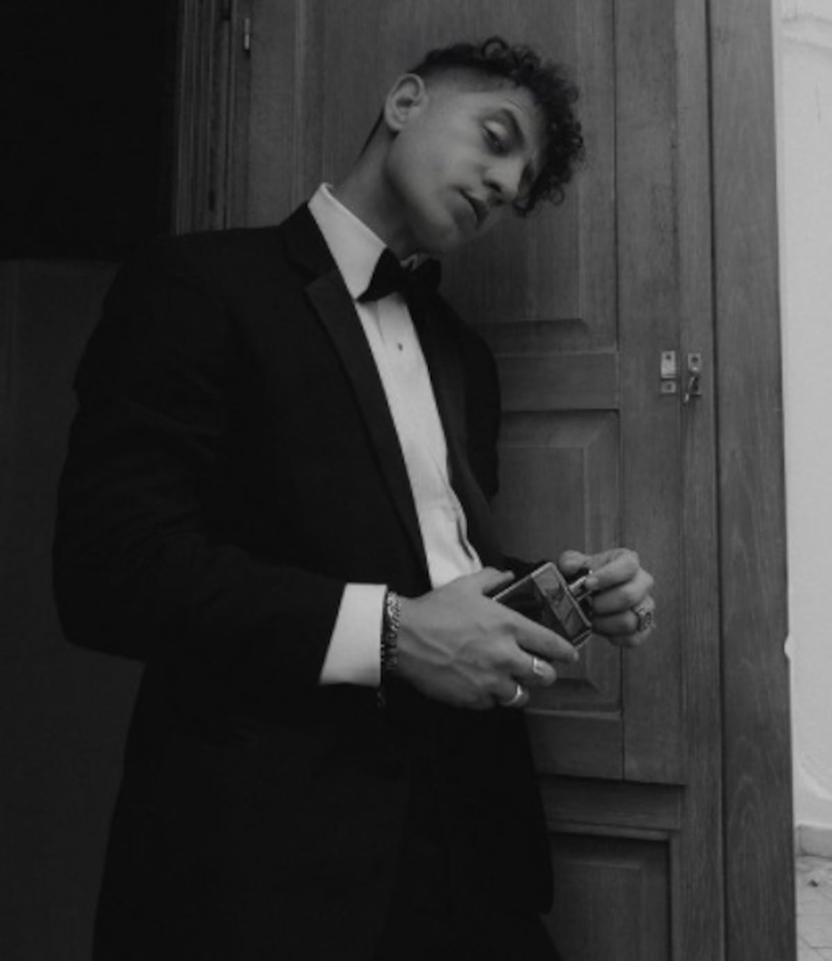 Gian Varela incursiona en el mundo del modelaje para una famosa marca