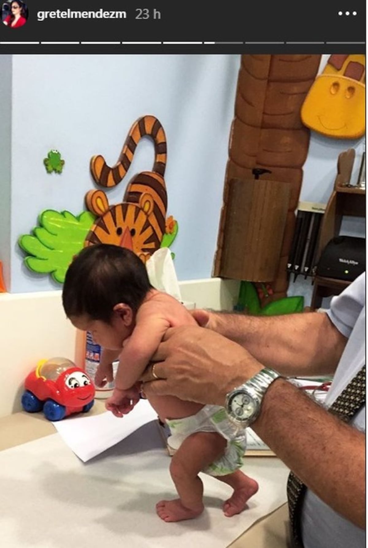 Presentadora de noticias, Gretel Méndez, fuera de pantallas. Tuvo otro varoncito