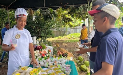 Estudiantes de Chepo convierten arroz cosechado en postre