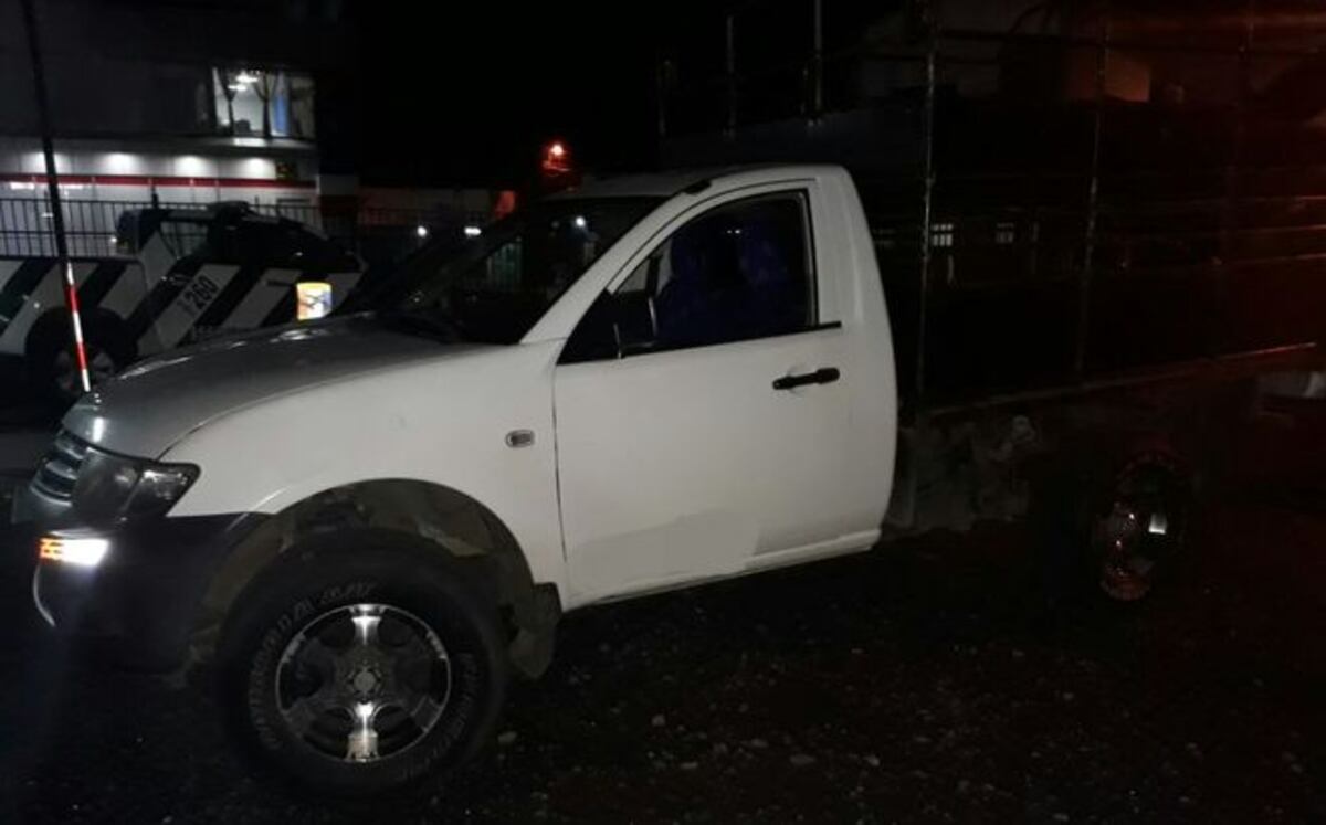 LOS AGARRARON. Con pacas de dinero en el filtro de motor del carro en Chiriquí 