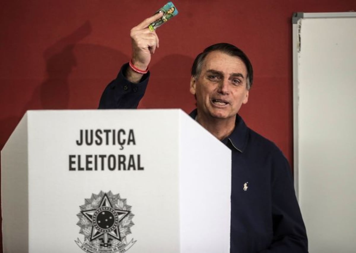Excoronel se apunta como el favorito en las elecciones generales de Brasil