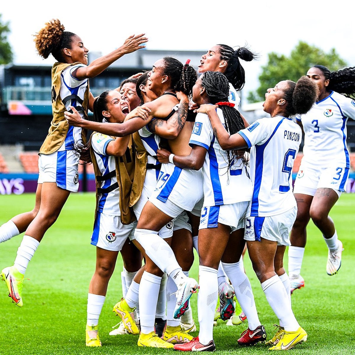 Panamá vive una noche mágica con la clasificación de la selección femenina y la Sub-17 a los mundiales de la FIFA