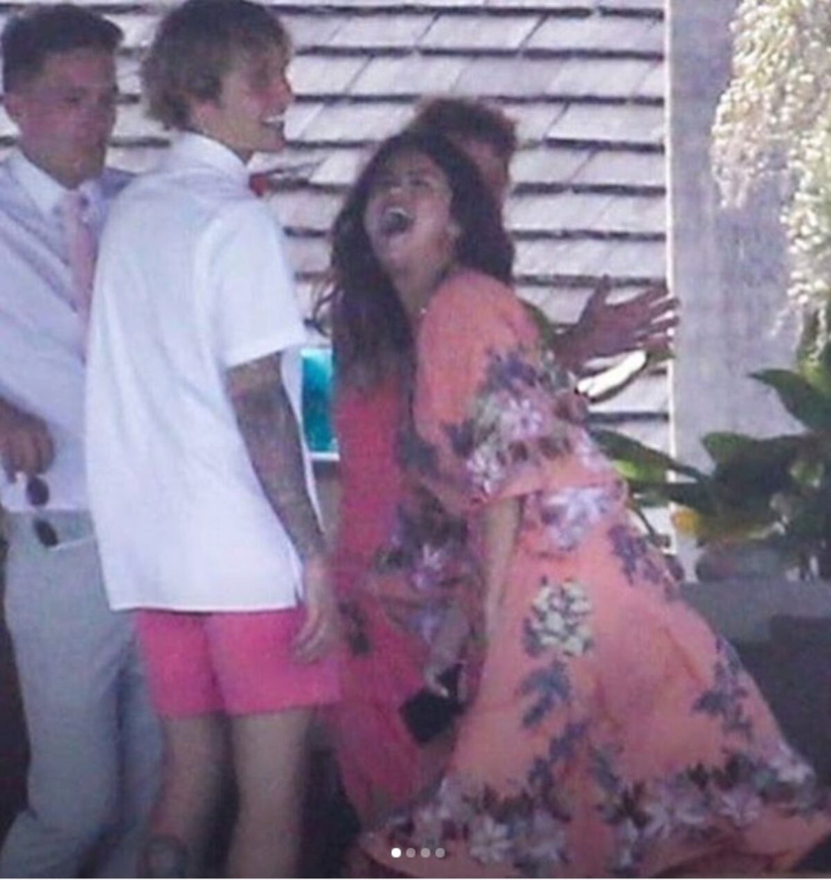 ¿EN BODA? Justin Bieber y Selena viajan hasta Jamaica invitados a matrimonio