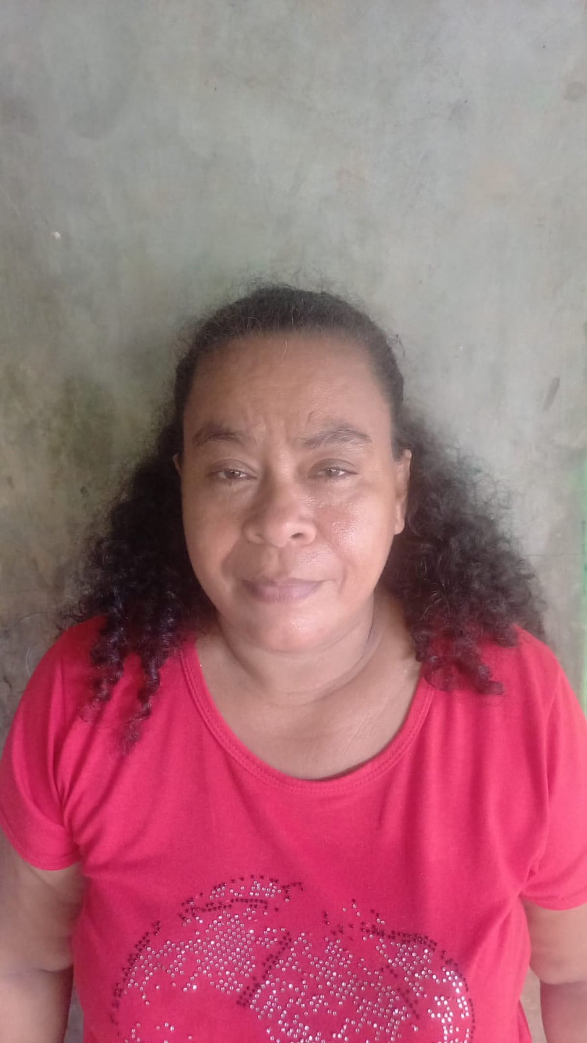 Urgente: familia en condiciones críticas. Esperanza Tejada busca empleo y ayuda para su esposo enfermo