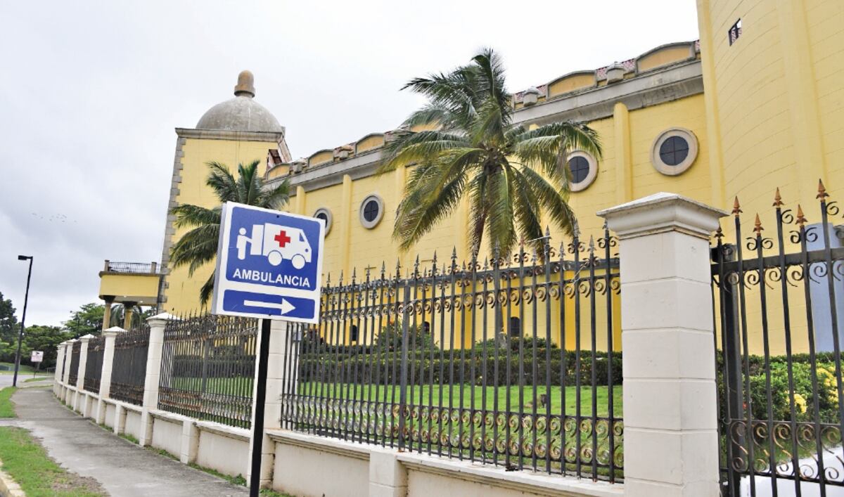 Distribuyen primeras 300 dosis de Molnupiravir en el Centro de Atención Figali