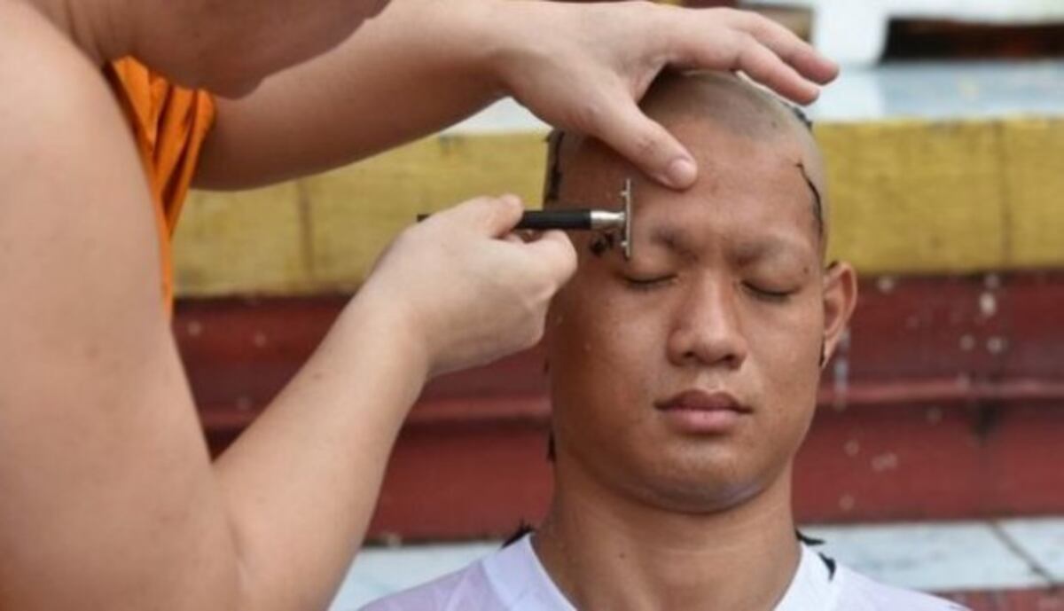 Por qué los niños rescatados en Tailandia fueron iniciados como monjes