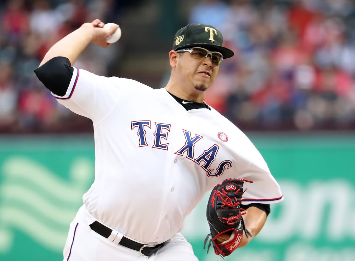 Ariel Jurado sufre derrota en su apertura con los Rangers