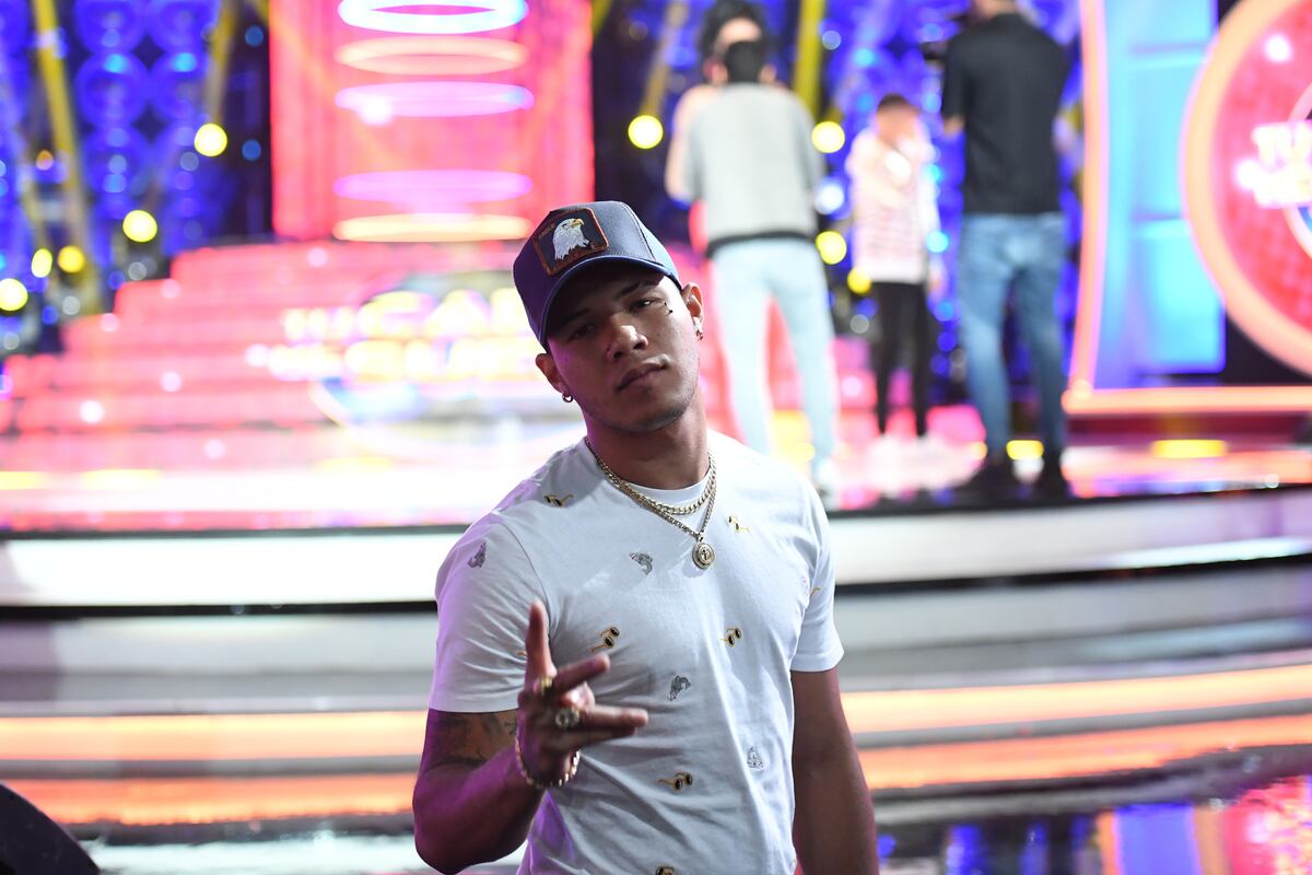 ¡Como los grandes! El Boza está sacando los temas cómo le dice la disquera 