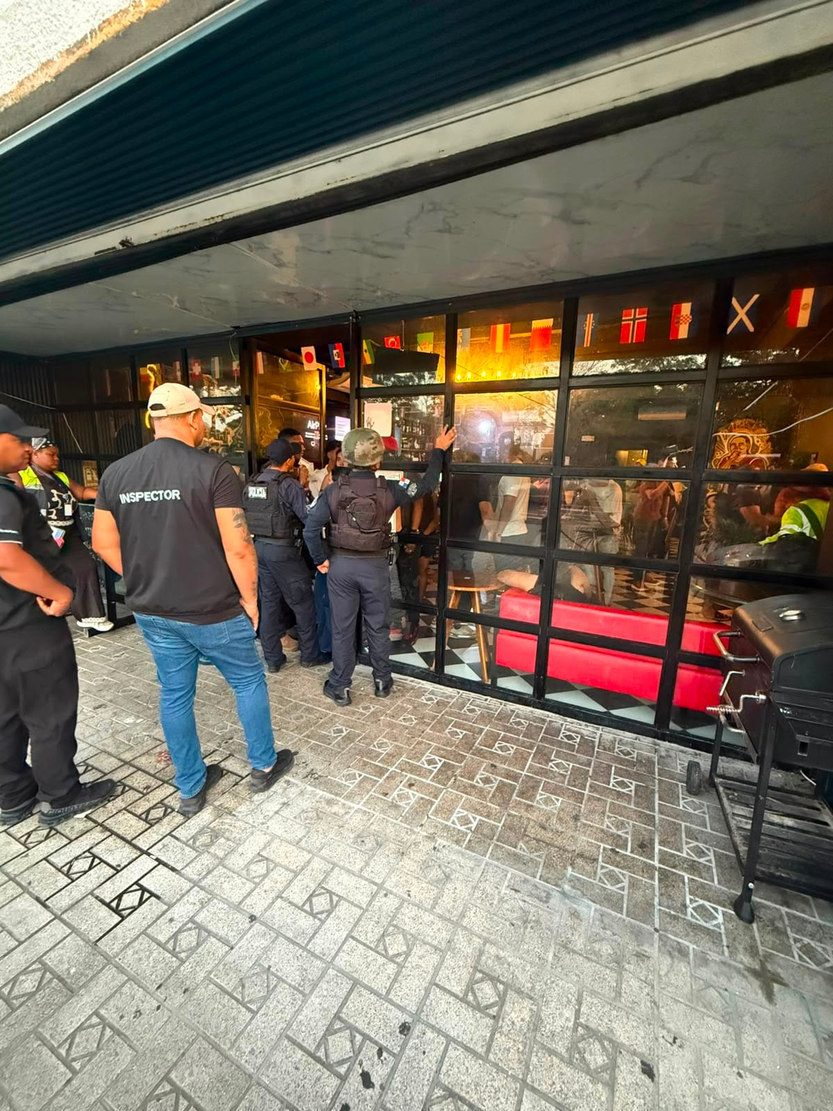 Cierran la fiesta en discoteca en Avenida Balboa por supuestos ‘after parties’ y decomisan bebidas alcohólicas + VIDEOS