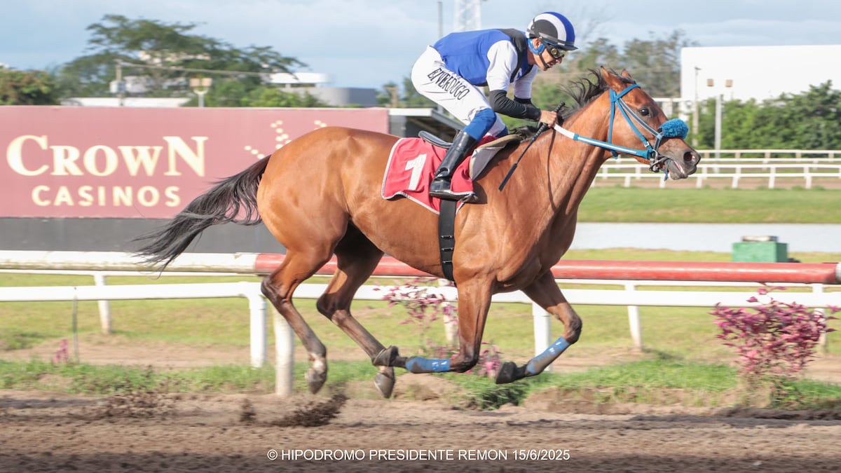 Triple coronada y poderosa: Jaque Doble galopa al triunfo y se roba el Clásico Felipe Motta