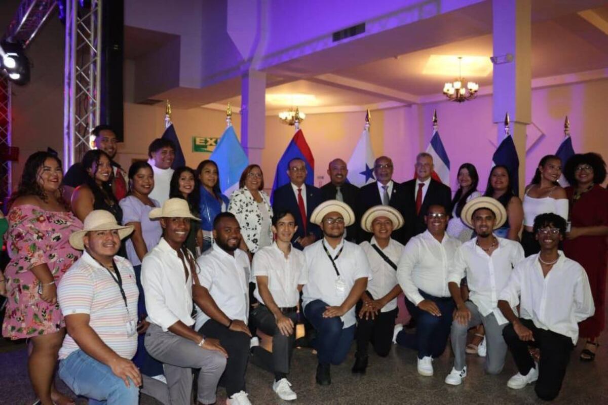 Más de 800 estudiantes de Centroamérica y el Caribe participan del FICCUA en la Universidad de Panamá
