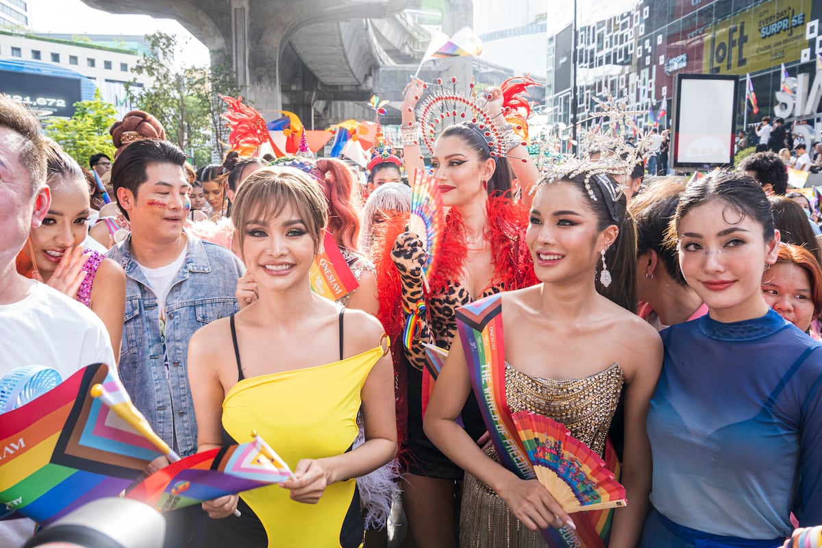 Tailandia celebra el primer matrimonio multitudinario de personas del mismo sexo
