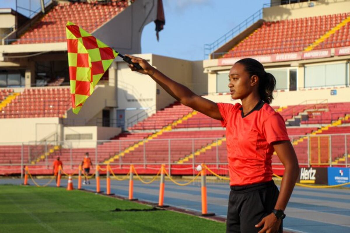 Katherine Prescod, árbitra panameña, lista para el Mundial Femenino Sub-17 2025