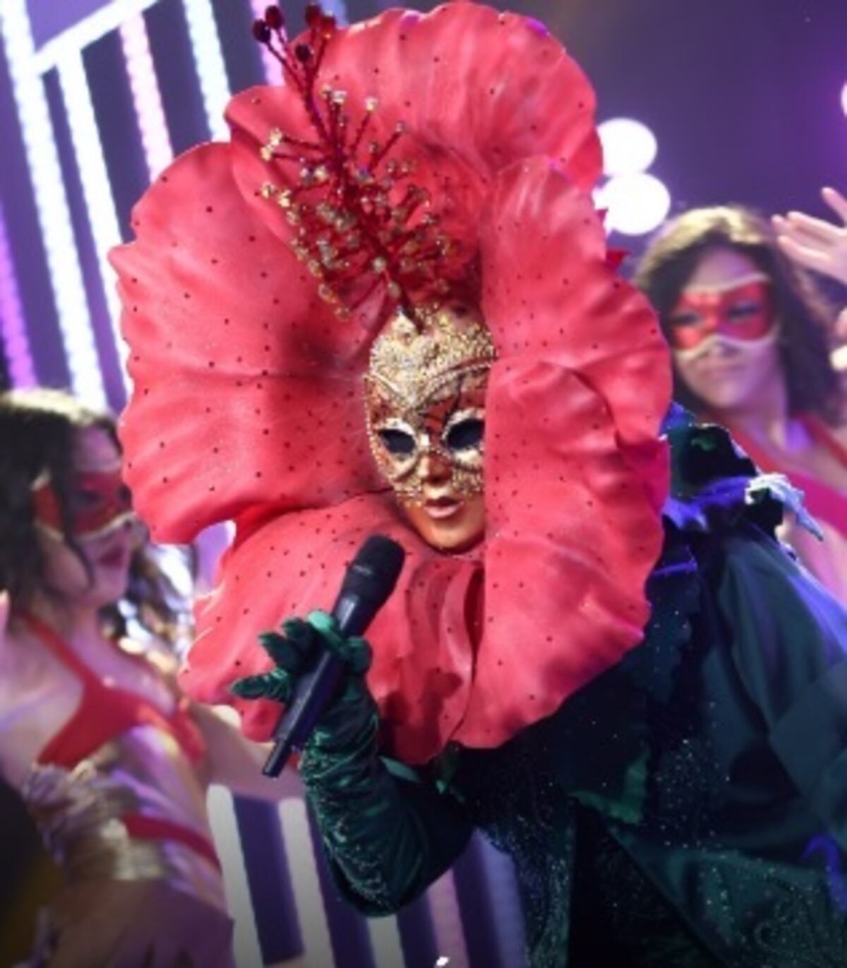 Mingthoy Giro se desenmascara. Era Papo en ¿Quién es la máscara? Video