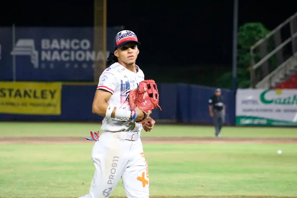 Luis Rivera de Panamá Metro es el Novato del Año del Béisbol Mayor 2025