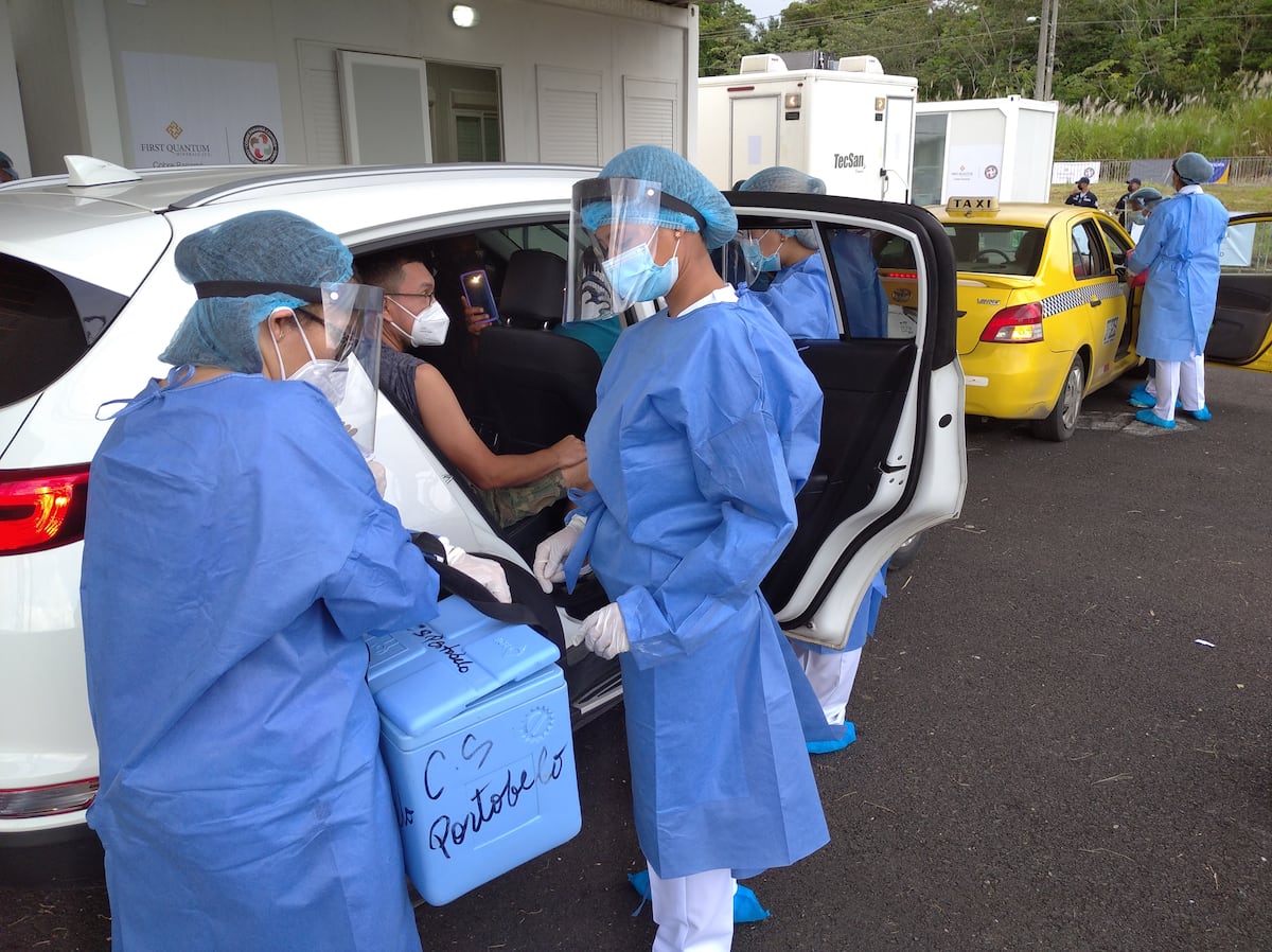 Arranca la vacunación auto express en Colón