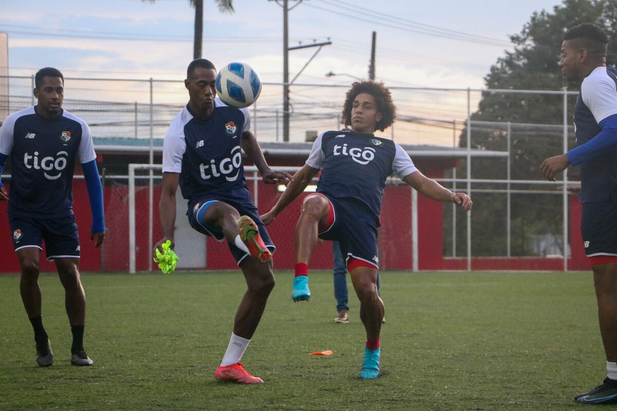 El grupo se muestra ilusionado. ‘Es un rival directo. Es importante ganar’