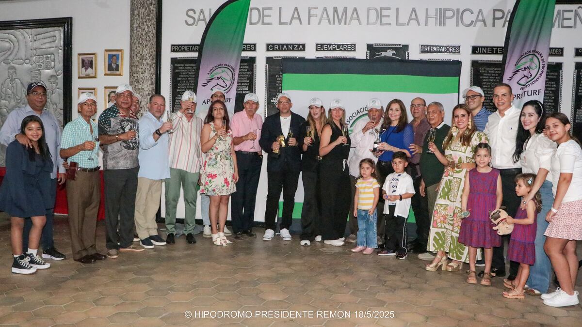 ‘Signature Dame’ se corona en el Clásico Aproturf tras un cierre de infarto