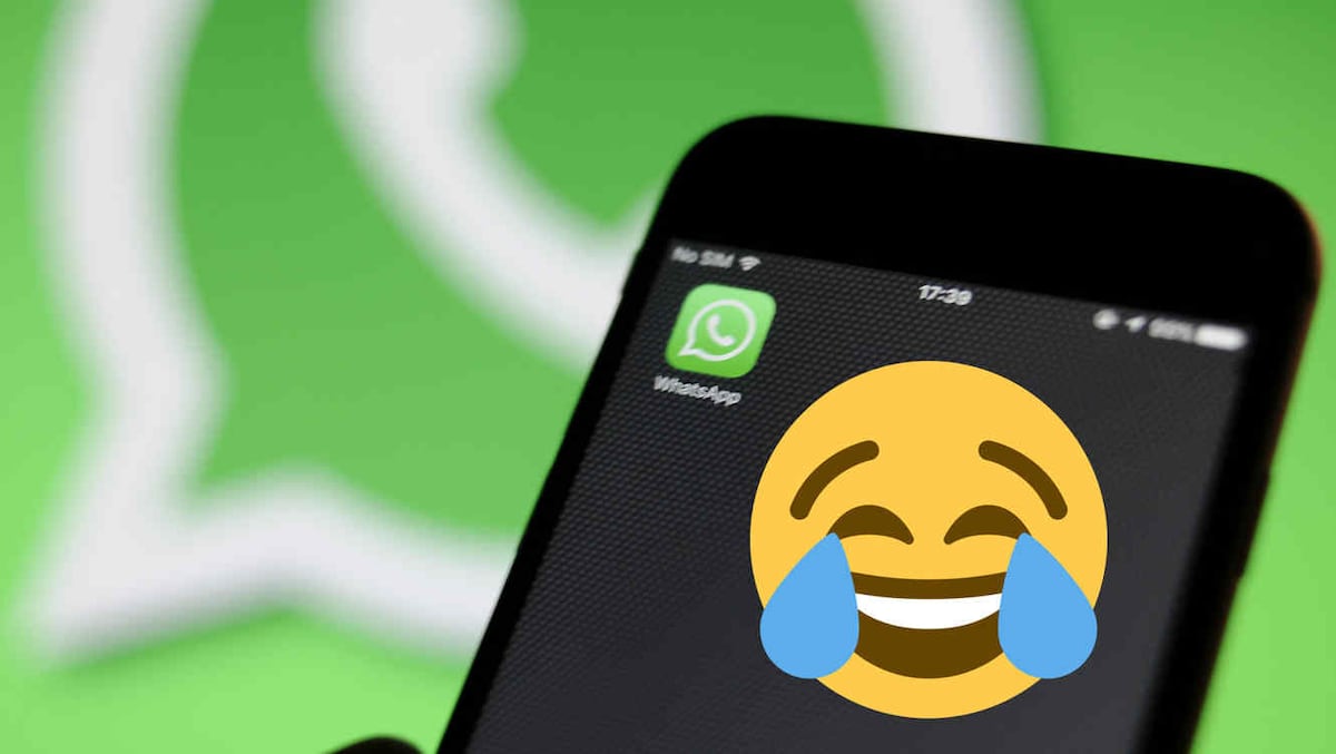 Diputado cae en broma de gemidos durante plena reunión