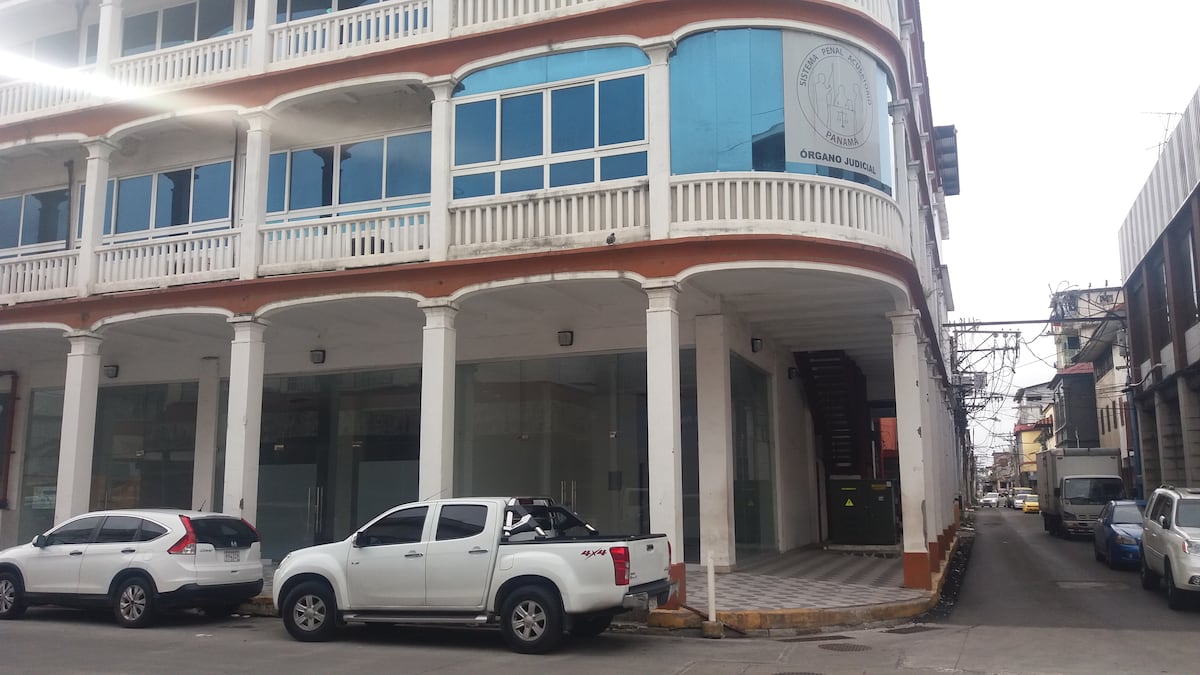 En Colón un hombre que gozaba de libertad condicional por la covid-19 es detenido por otro delito