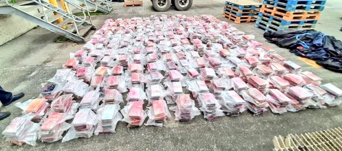 Buscan a dueño de tonelada de droga en Colón 