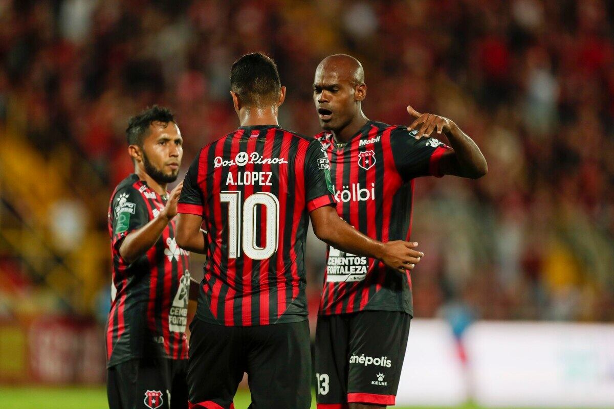 Machado dice haber convertido a los panameños seguidores de la Liga